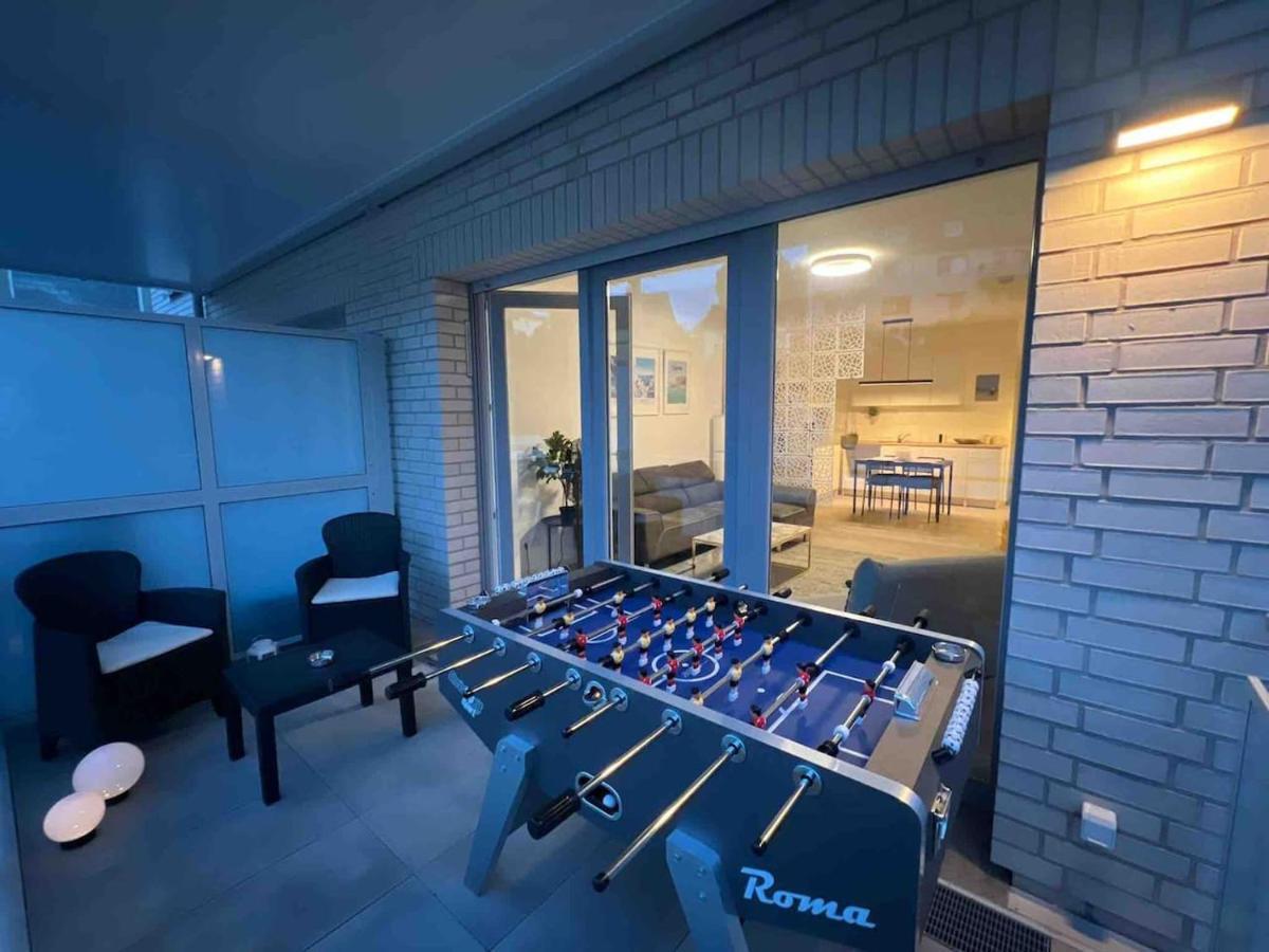 Luxurioeses Apartment,Neubau, 4 Personen, Parkplatz, Griechischer Stil Bochum Dış mekan fotoğraf