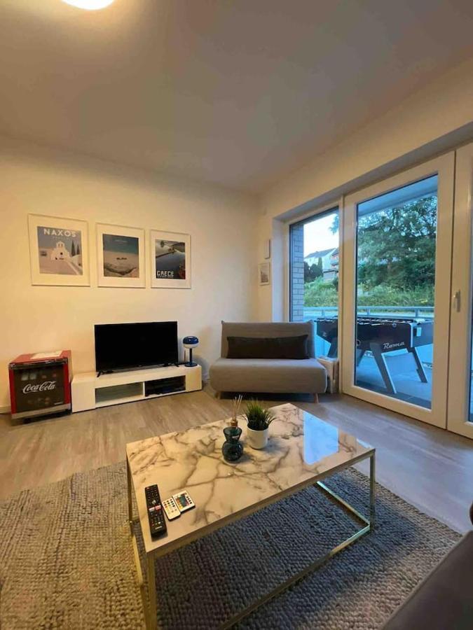 Luxurioeses Apartment,Neubau, 4 Personen, Parkplatz, Griechischer Stil Bochum Dış mekan fotoğraf
