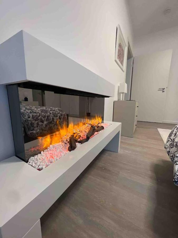 Luxurioeses Apartment,Neubau, 4 Personen, Parkplatz, Griechischer Stil Bochum Dış mekan fotoğraf